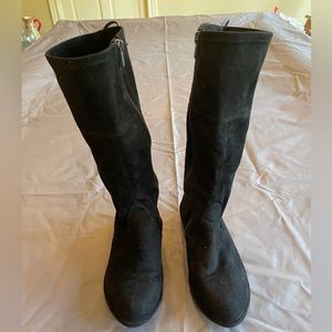 Stuart Weitzman girl boots size 3